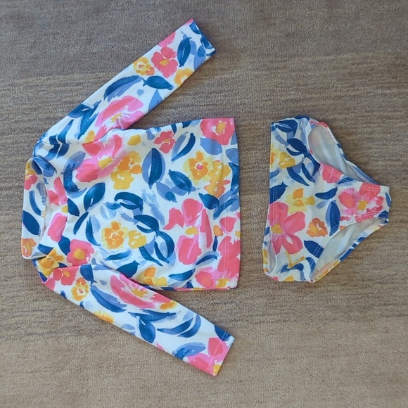 Carter's 6 mo Girls' Swimsuit - Picture 1 of 7